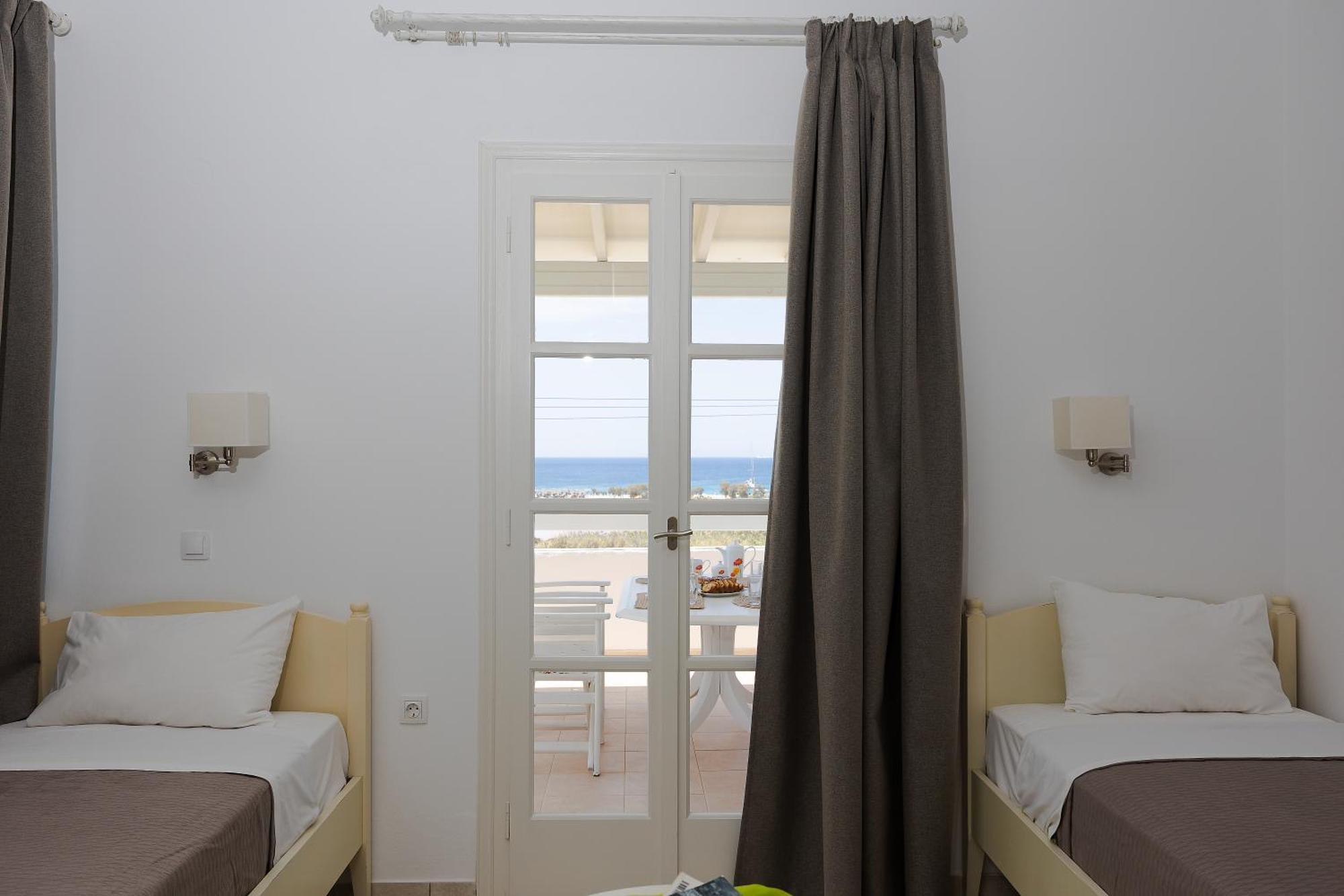 Porto Rondo * Agios Prokopios (Naxos)