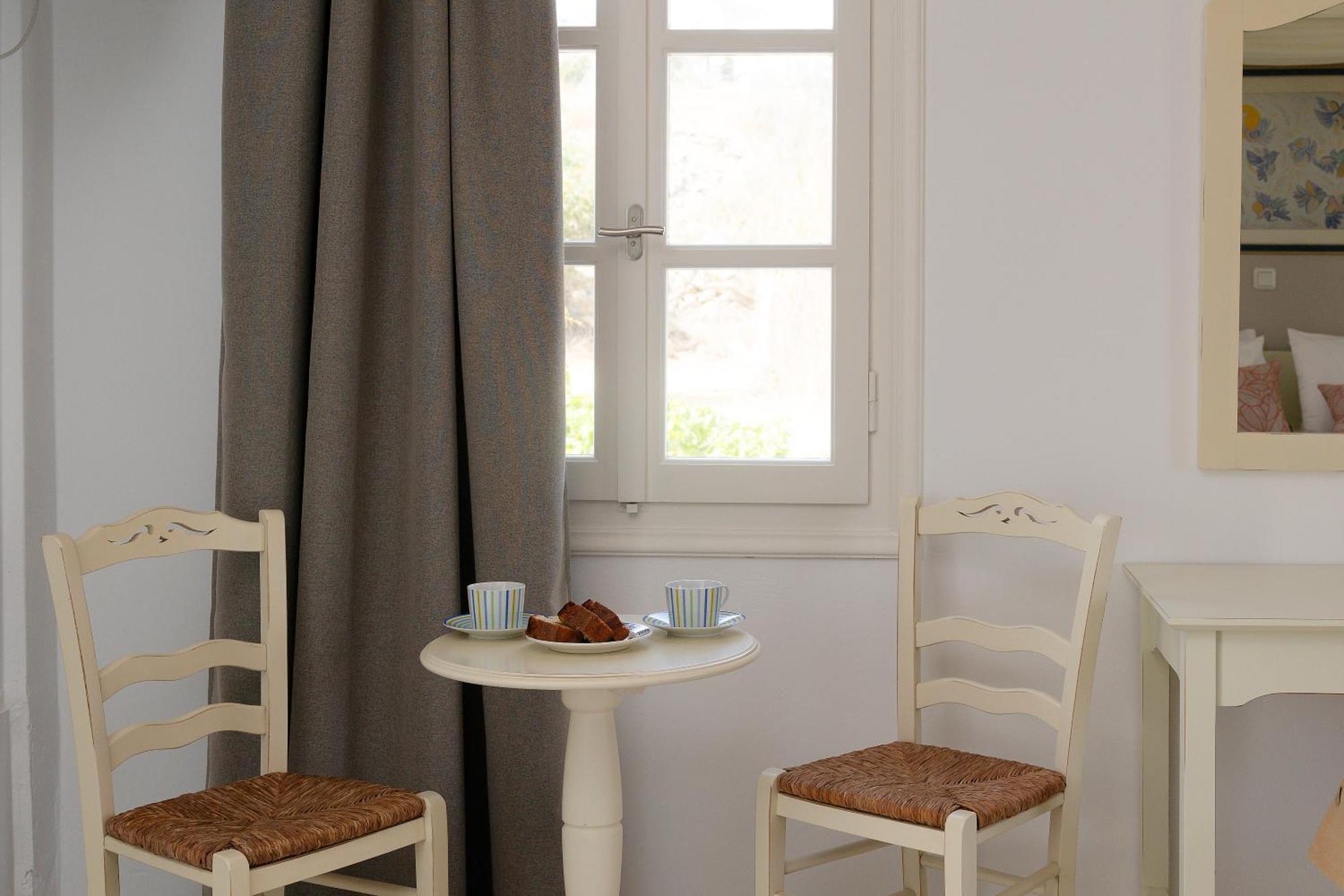 Porto Rondo Agios Prokopios (Naxos)